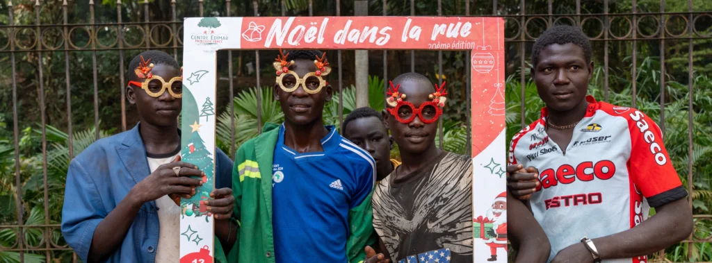 Noël dans la rue 2025 : 370 enfants et jeunes au cœur d’une action de solidarité